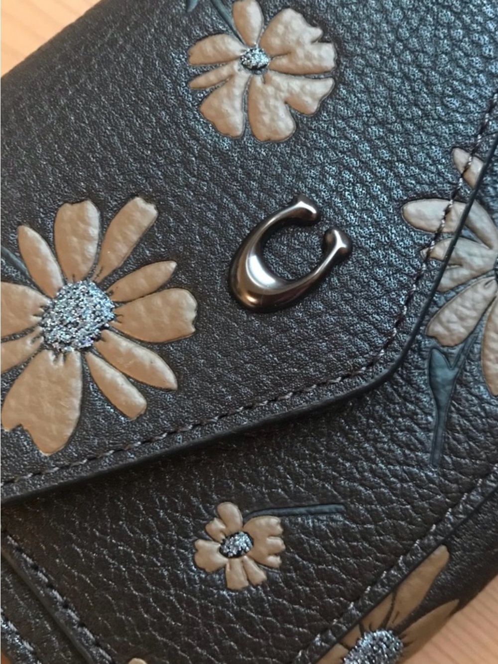 Coach Brown Floral Leather Compact Wallet with Tan Flowers - Picture 2 of 5
